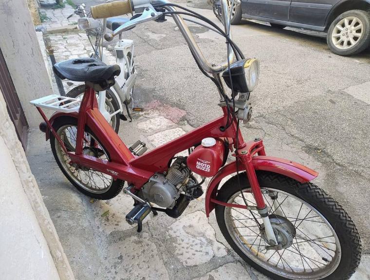 Moto Guzzi Trotter